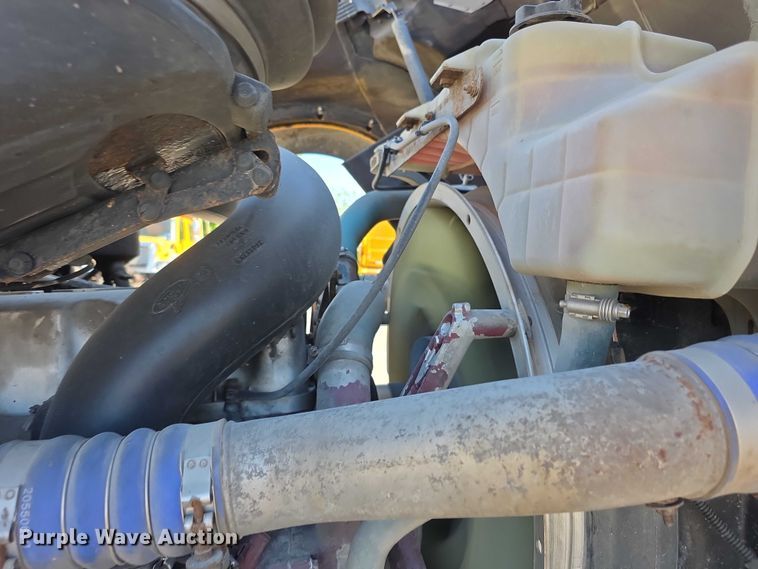 image for item FH6008 2010 Mack GU713 dump truck