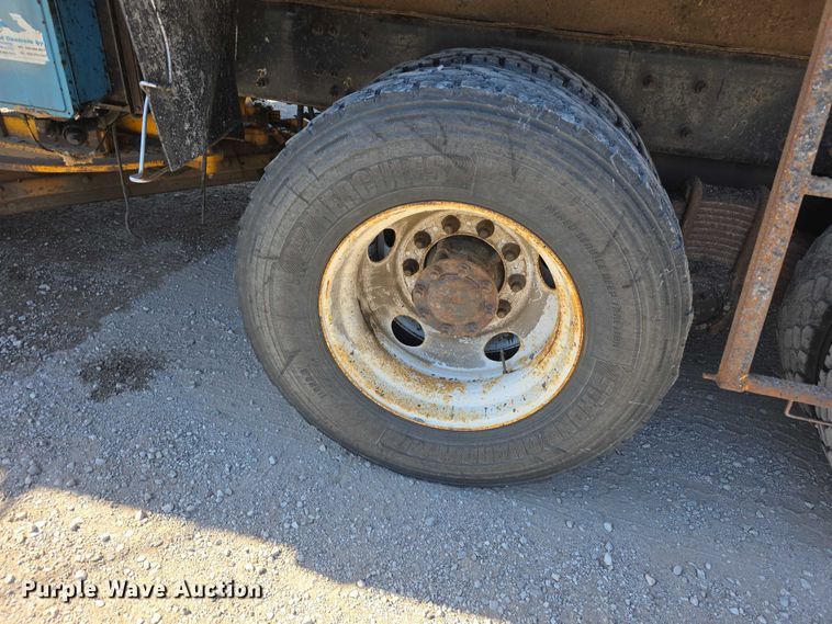 image for item FH6008 2010 Mack GU713 dump truck