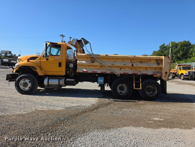 image for item FH6009 2012 International 7500 dump truck