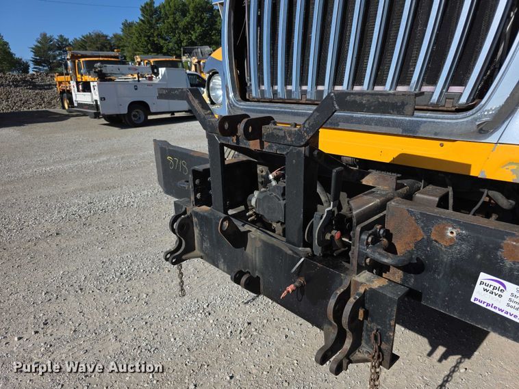 image for item FH6009 2012 International 7500 dump truck