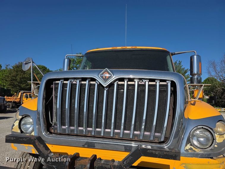 image for item FH6009 2012 International 7500 dump truck
