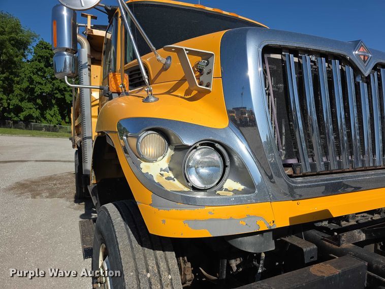 image for item FH6009 2012 International 7500 dump truck