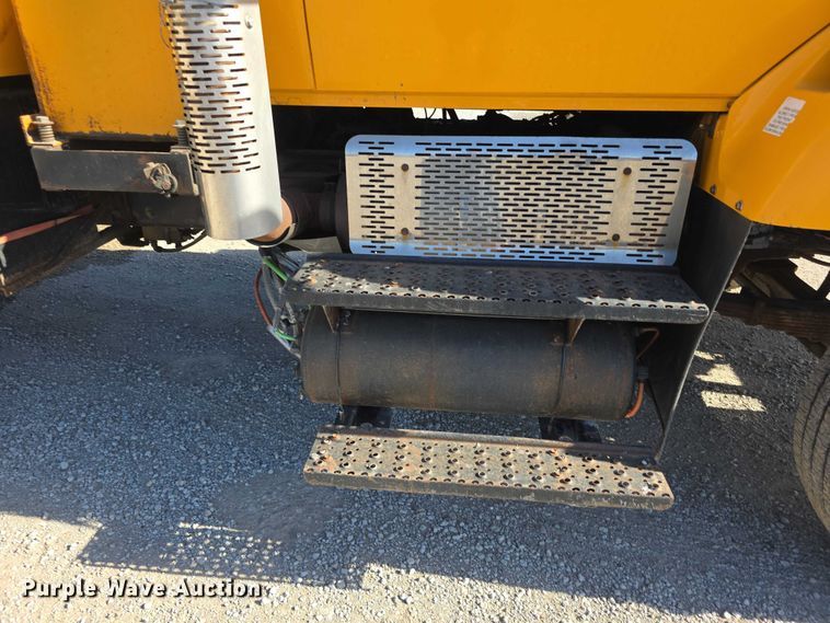 image for item FH6009 2012 International 7500 dump truck