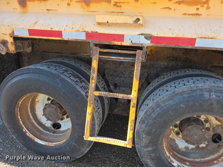 image for item FH6009 2012 International 7500 dump truck