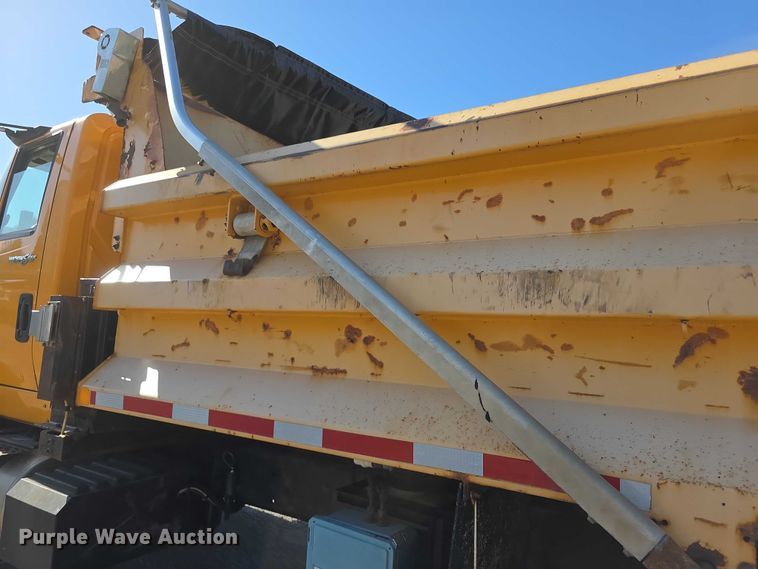 image for item FH6009 2012 International 7500 dump truck
