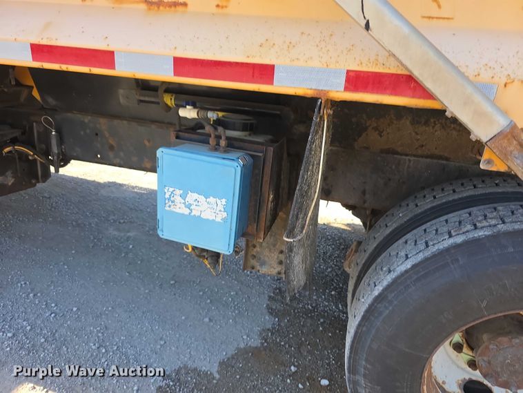image for item FH6009 2012 International 7500 dump truck