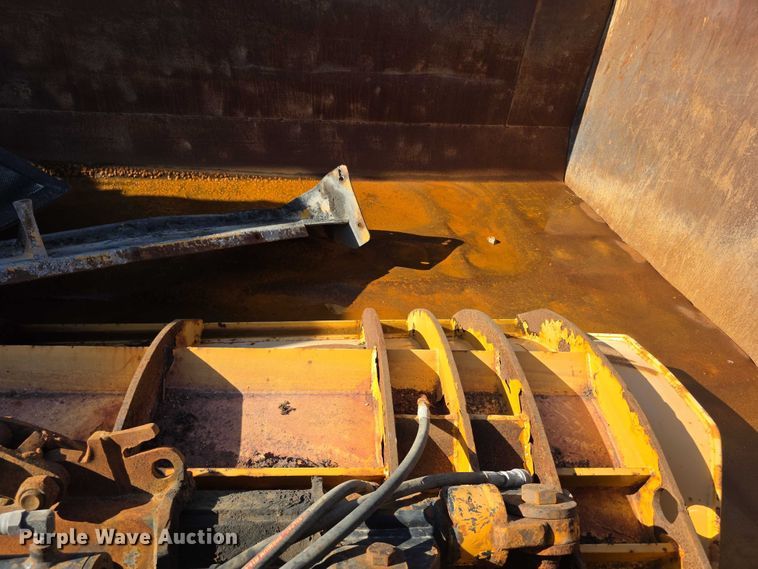 image for item FH6009 2012 International 7500 dump truck
