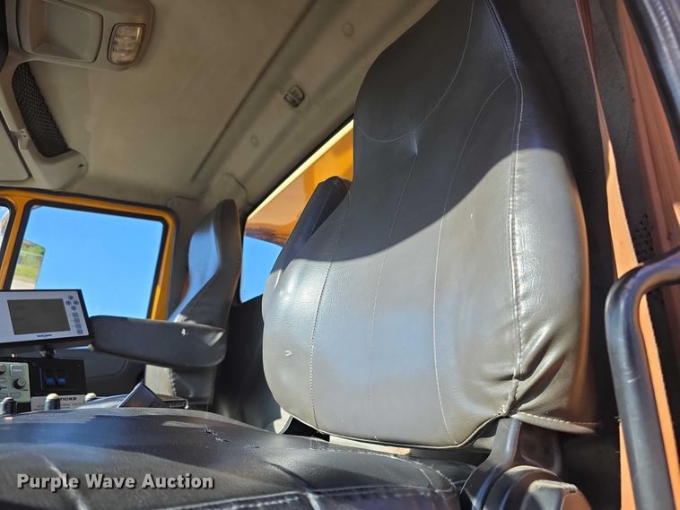 image for item FH6009 2012 International 7500 dump truck