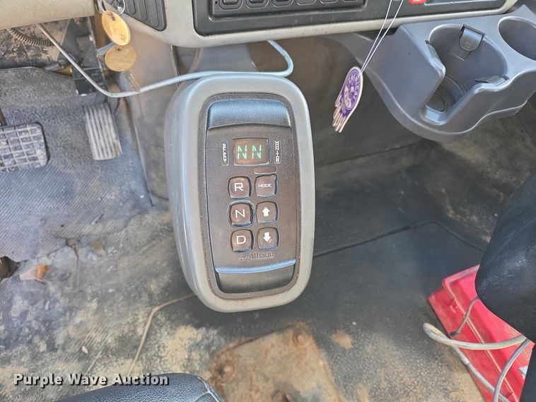 image for item FH6009 2012 International 7500 dump truck