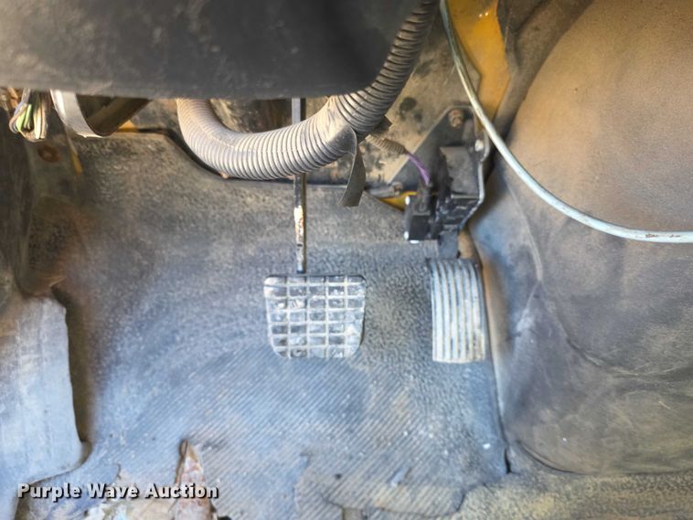 image for item FH6009 2012 International 7500 dump truck