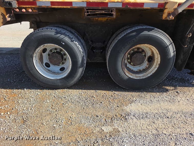 image for item FH6009 2012 International 7500 dump truck