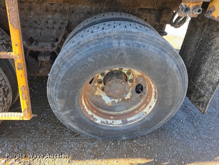 image for item FH6009 2012 International 7500 dump truck