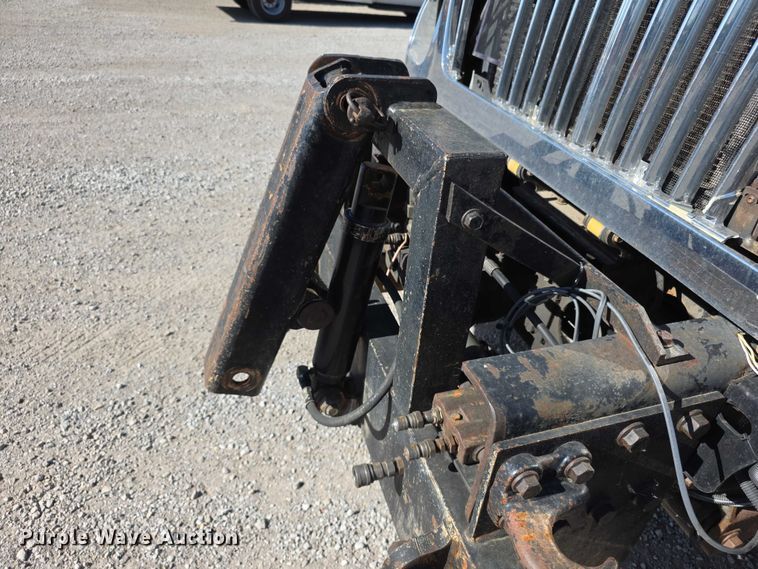 image for item FH6010 2006 International 7400 dump truck