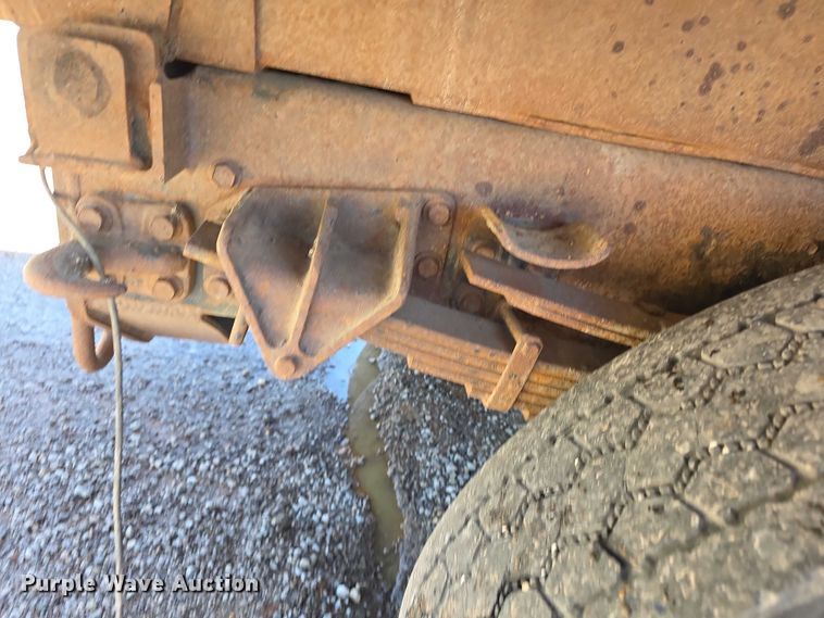 image for item FH6010 2006 International 7400 dump truck