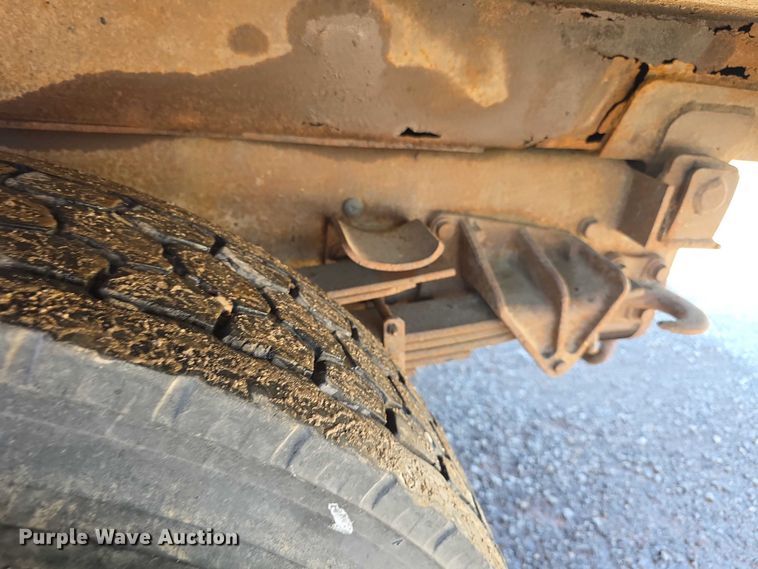 image for item FH6010 2006 International 7400 dump truck