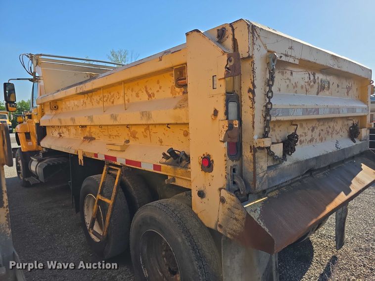 image for item FH6013 2013 International 7500 dump truck