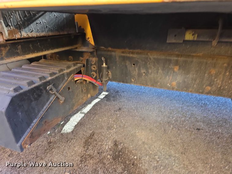 image for item FH6013 2013 International 7500 dump truck