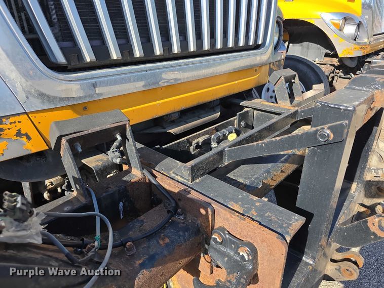 image for item FH6013 2013 International 7500 dump truck