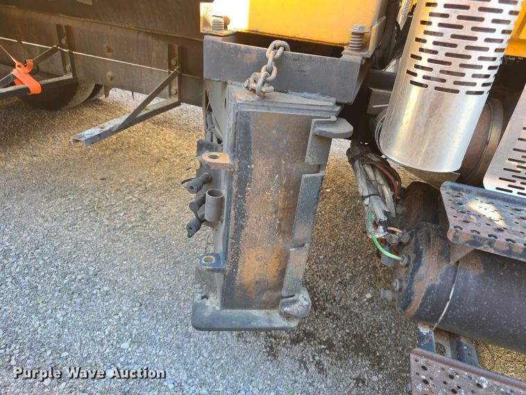 image for item FH6013 2013 International 7500 dump truck