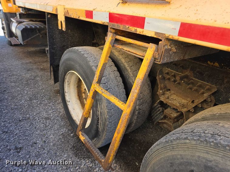 image for item FH6013 2013 International 7500 dump truck