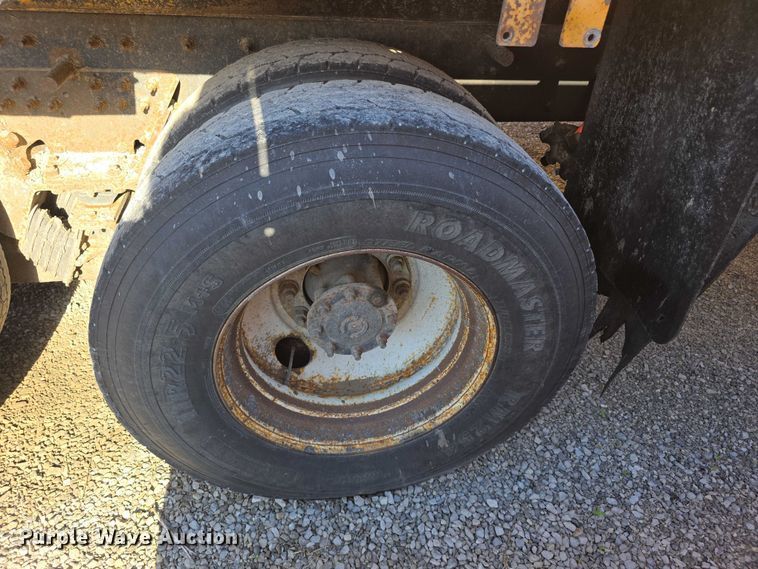 image for item FH6013 2013 International 7500 dump truck