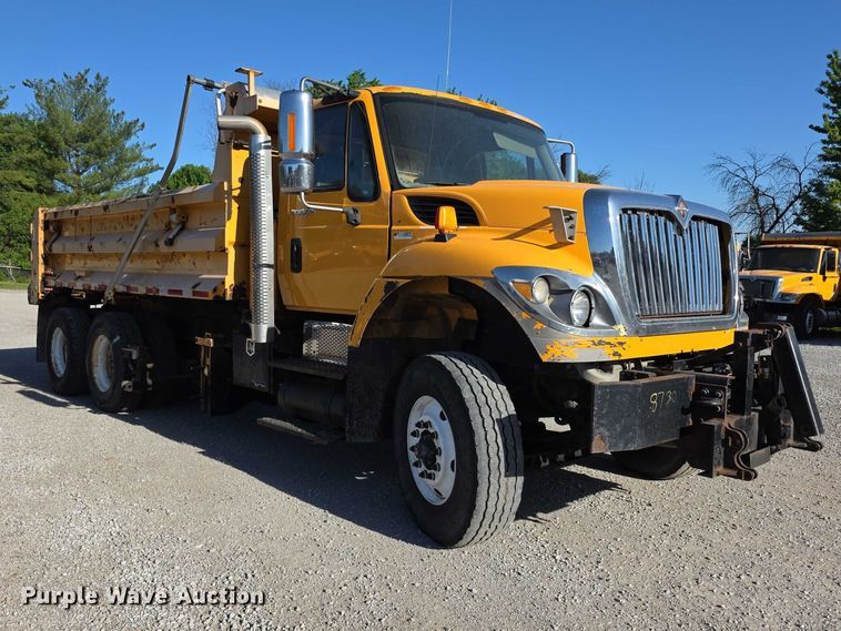 image for item FH6014 2012 International 7500 dump truck