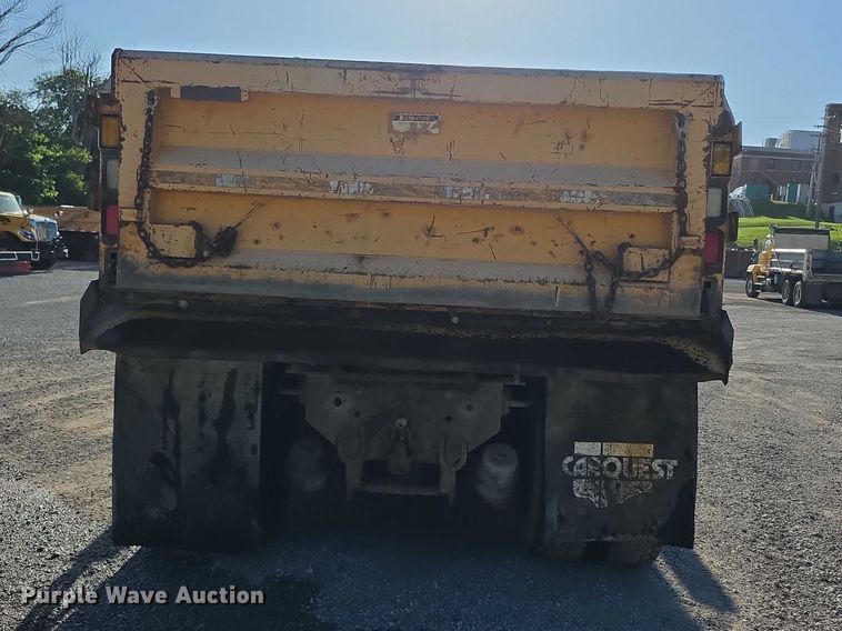 image for item FH6014 2012 International 7500 dump truck