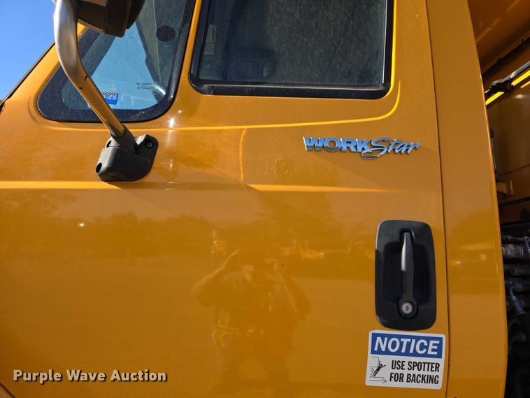 image for item FH6014 2012 International 7500 dump truck