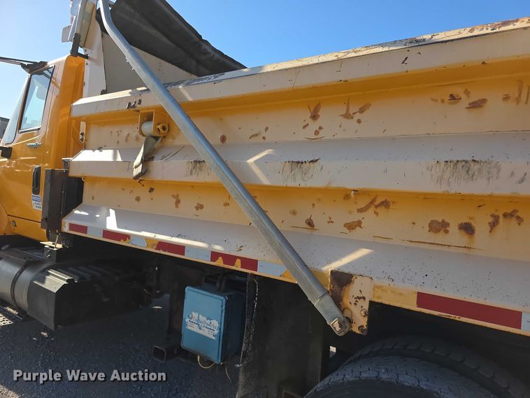 image for item FH6014 2012 International 7500 dump truck