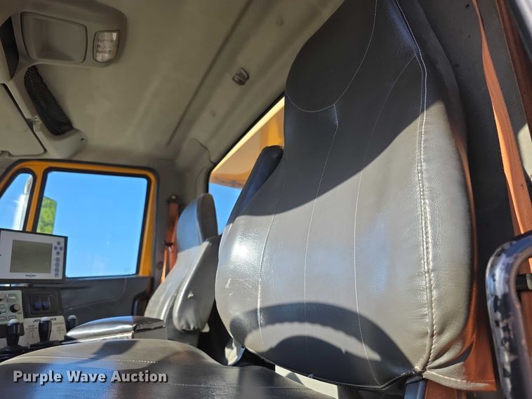 image for item FH6014 2012 International 7500 dump truck