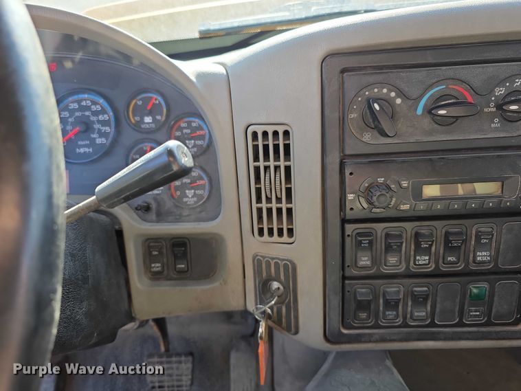 image for item FH6014 2012 International 7500 dump truck