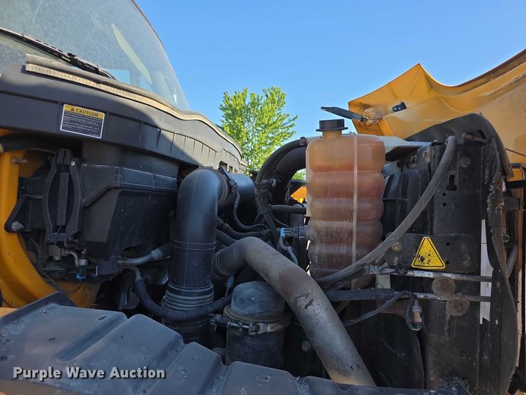 image for item FH6014 2012 International 7500 dump truck