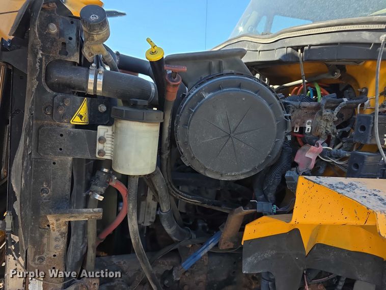 image for item FH6014 2012 International 7500 dump truck