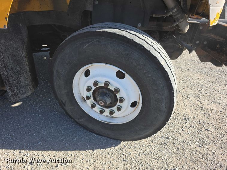 image for item FH6014 2012 International 7500 dump truck