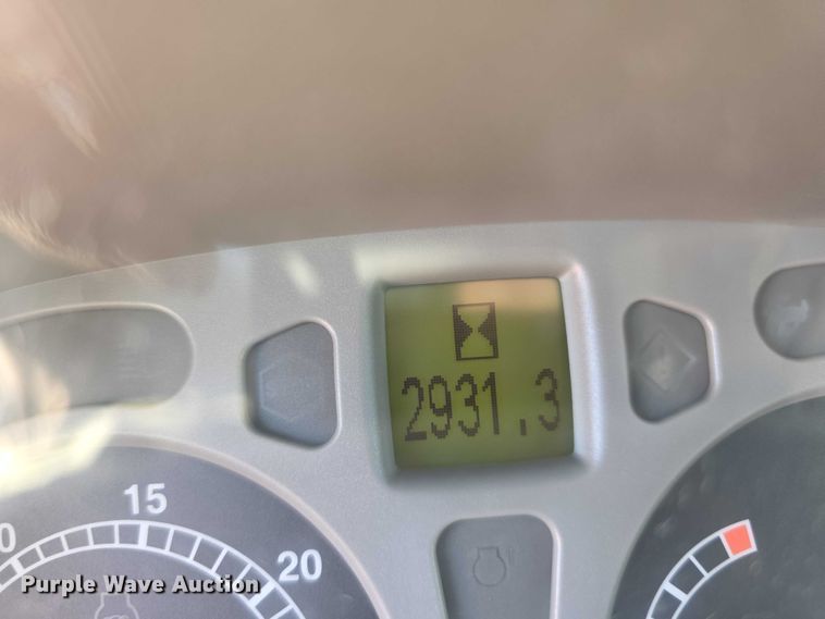 image for item FH6015 2015 Case IH Maxxum 140 MFWD tractor
