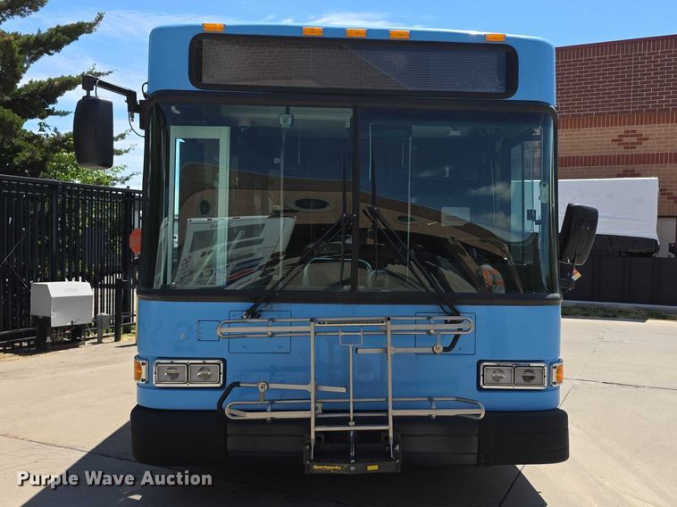 image for item FH6033 2012 Gillig G27E102N2 shuttle bus
