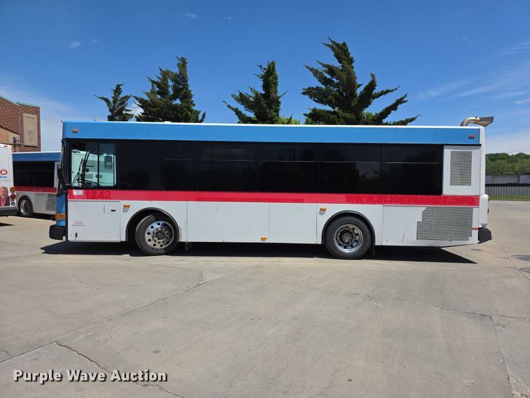 image for item FH6033 2012 Gillig G27E102N2 shuttle bus