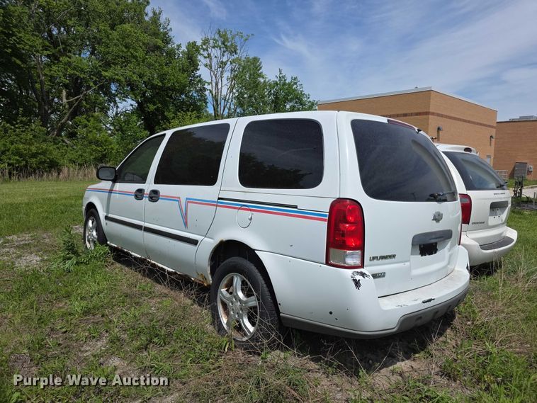 image for item FH6035 2007 Chevrolet Uplander van