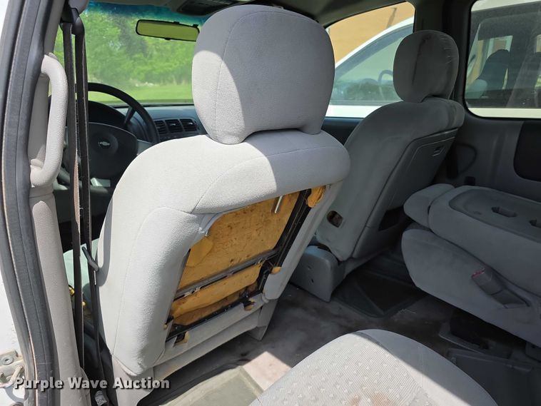 image for item FH6035 2007 Chevrolet Uplander van