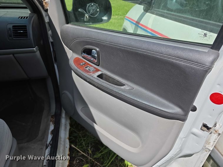 image for item FH6035 2007 Chevrolet Uplander van