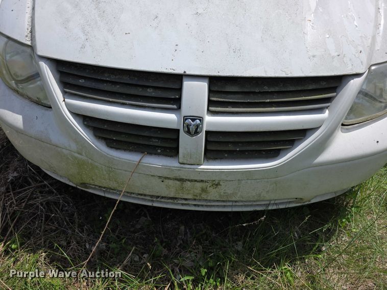image for item FH6036 2005 Dodge Grand Caravan van