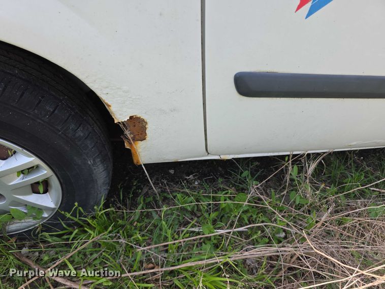 image for item FH6036 2005 Dodge Grand Caravan van