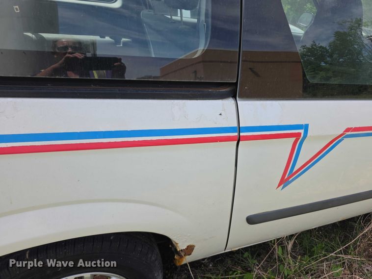 image for item FH6036 2005 Dodge Grand Caravan van