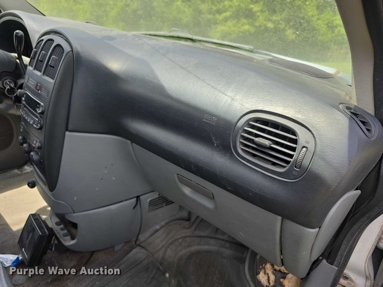 image for item FH6036 2005 Dodge Grand Caravan van