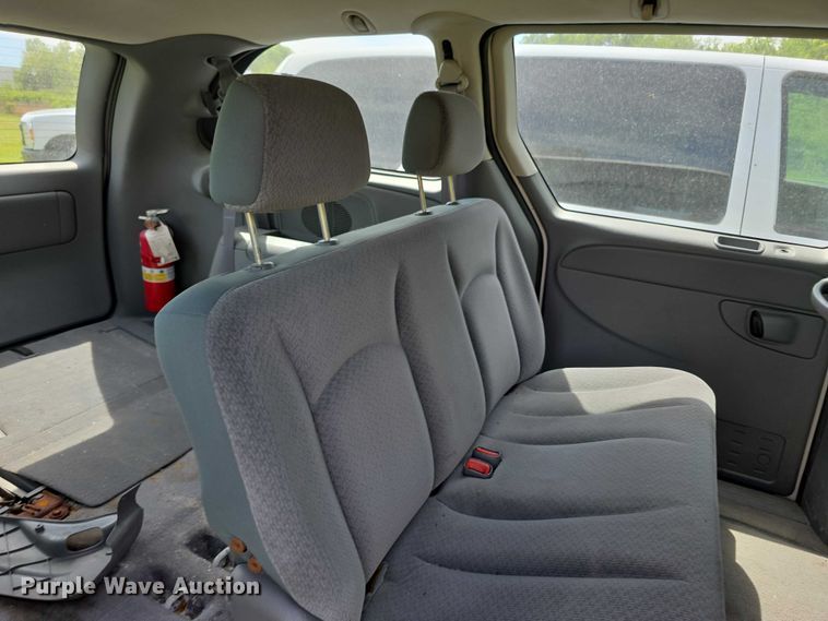 image for item FH6036 2005 Dodge Grand Caravan van
