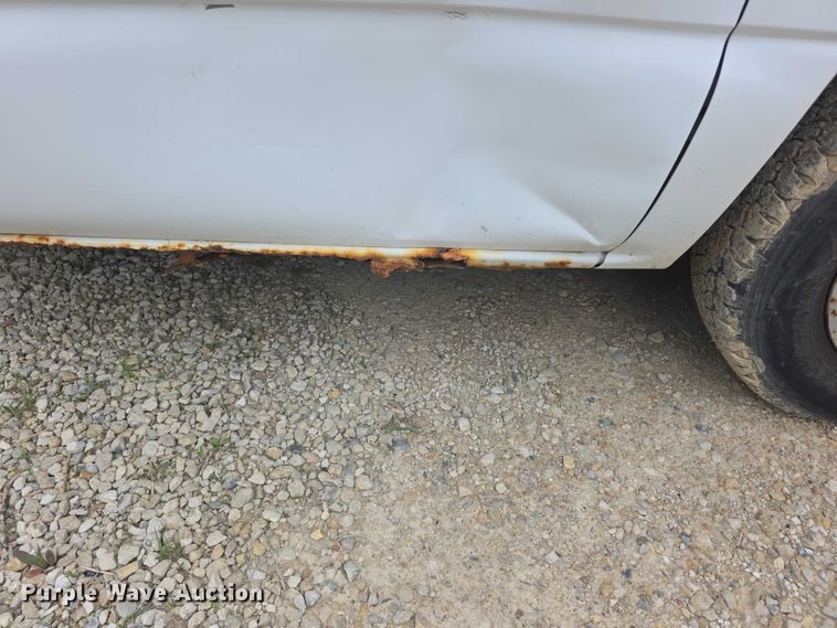 image for item FH6038 2003 Chevrolet Silverado 1500 pickup truck