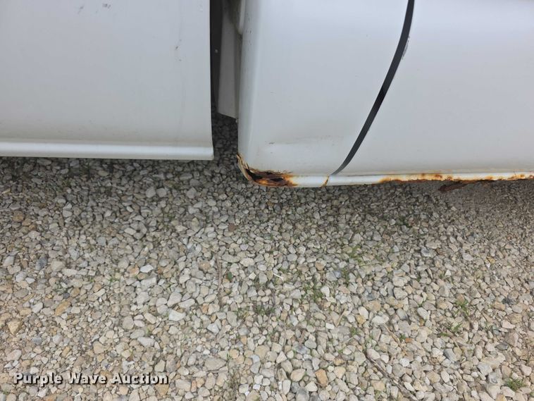 image for item FH6038 2003 Chevrolet Silverado 1500 pickup truck