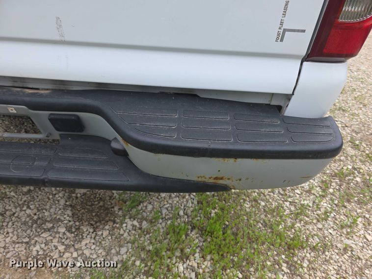 image for item FH6038 2003 Chevrolet Silverado 1500 pickup truck