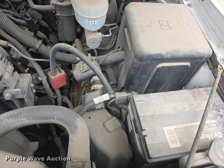 image for item FH6038 2003 Chevrolet Silverado 1500 pickup truck