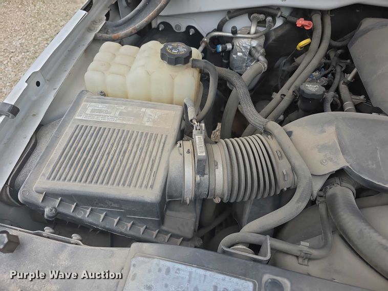 image for item FH6038 2003 Chevrolet Silverado 1500 pickup truck